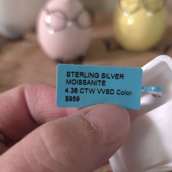 NWT 925 Sterling Silver 4.36 CTW Moissanite Heart Stud Earrings - Picture 5 of 6